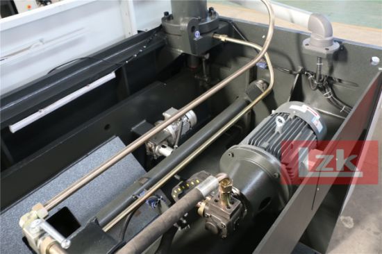 Hydrauliczna wycinarka CNC do metalu