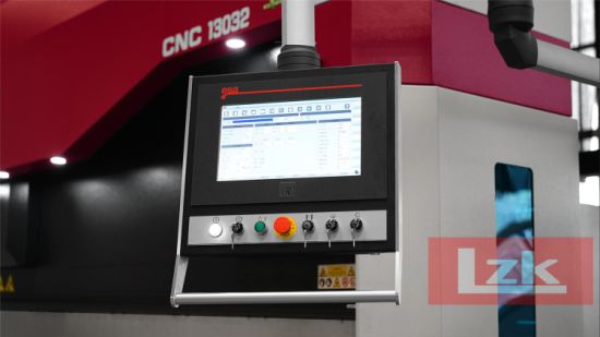 Prasa hydrauliczna CNC 130X3200 na sprzedaż